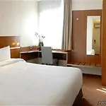 Hotel Comfort - Montlhery 3*