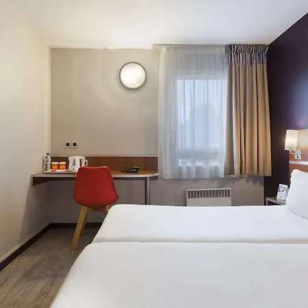Comfort - Montlhery Hotell 3*