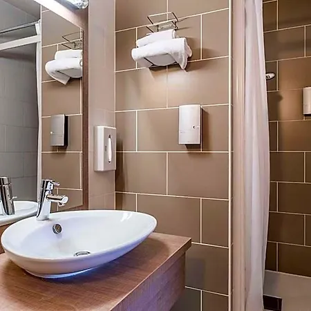 Hotel Comfort - Montlhery 3*